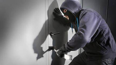 جبل الجلود: القبض على شخصين من أجل السرقة من داخل محل مسكون
